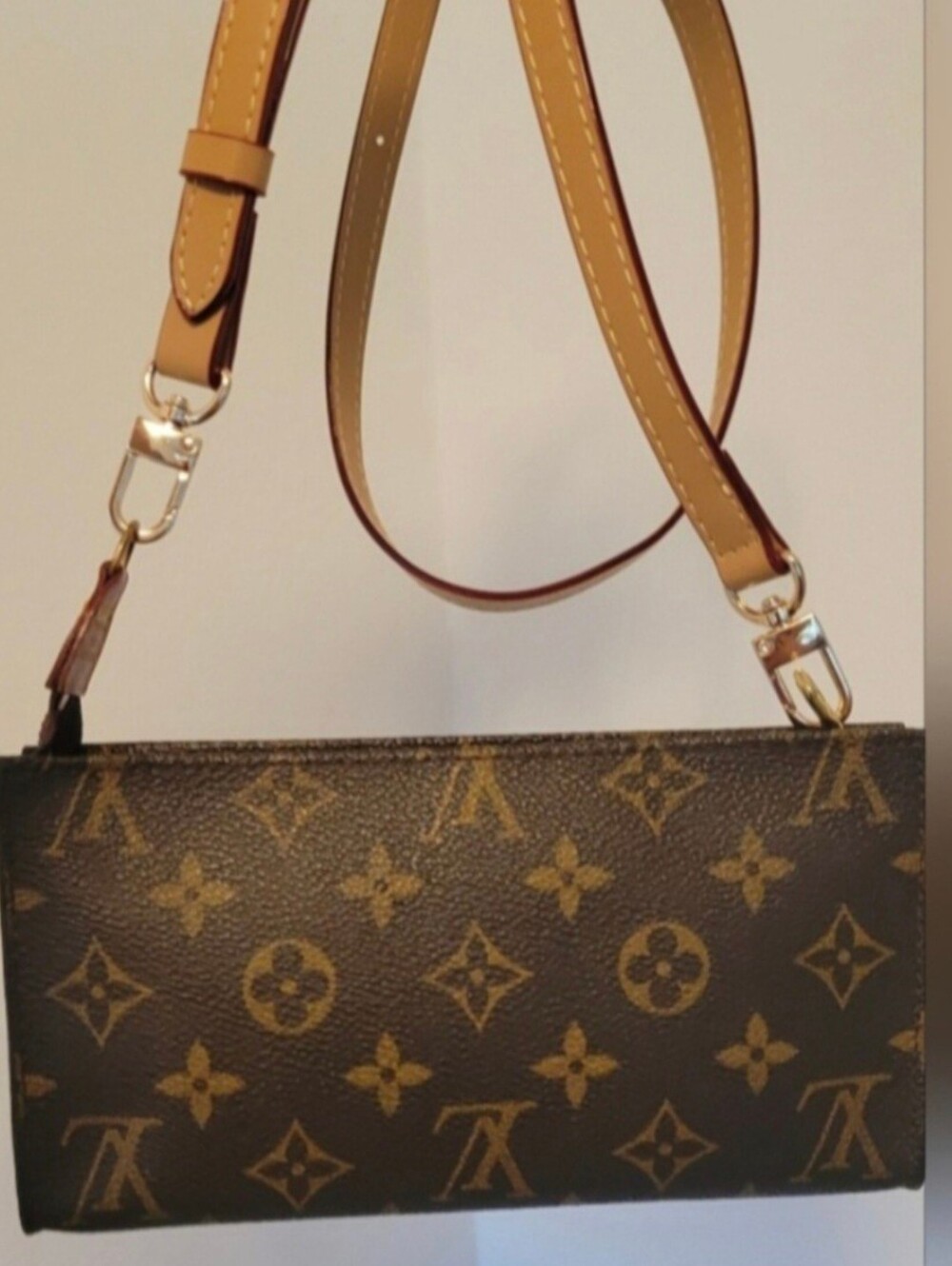 100% Authentic Louis Vuitton Pouch